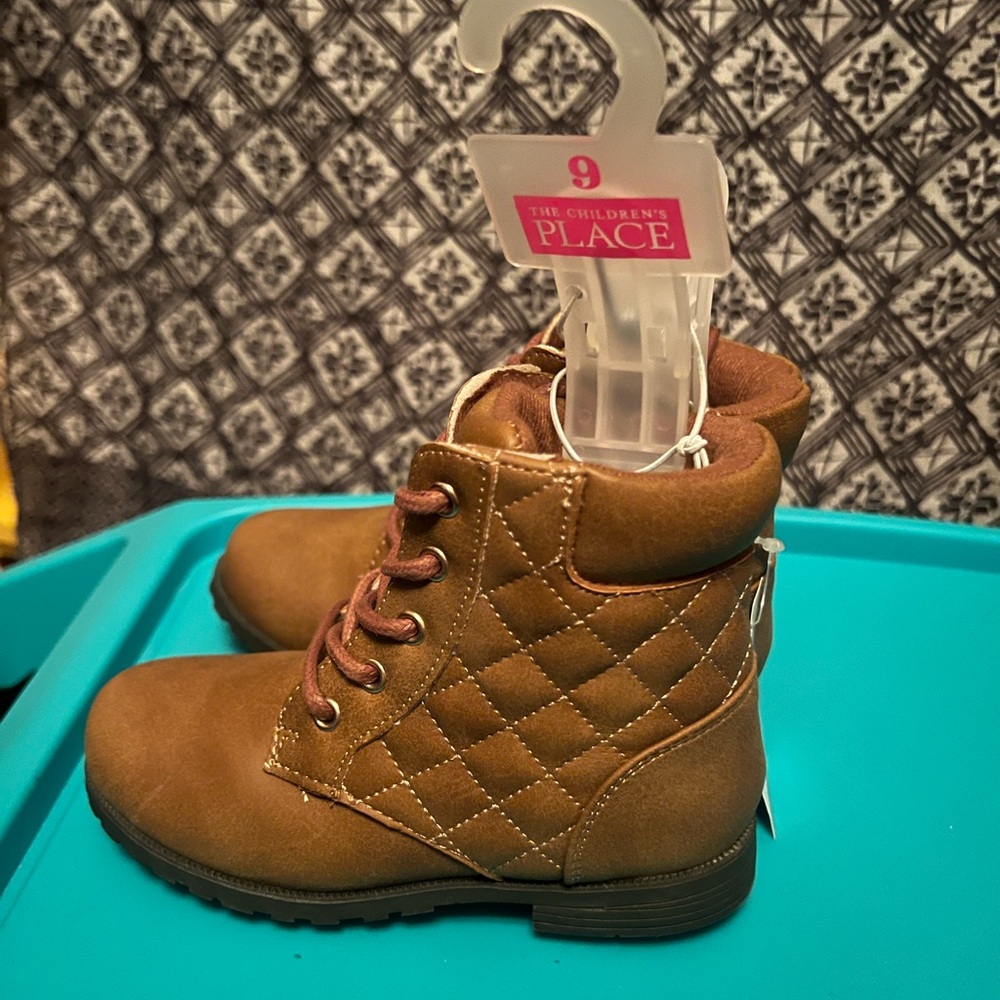 NWT- Tan Quilted Kids Boots size 9